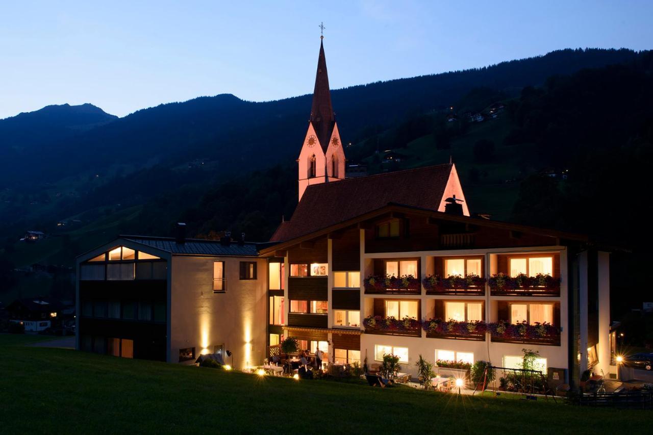 Hotel Silbertal Exterior photo