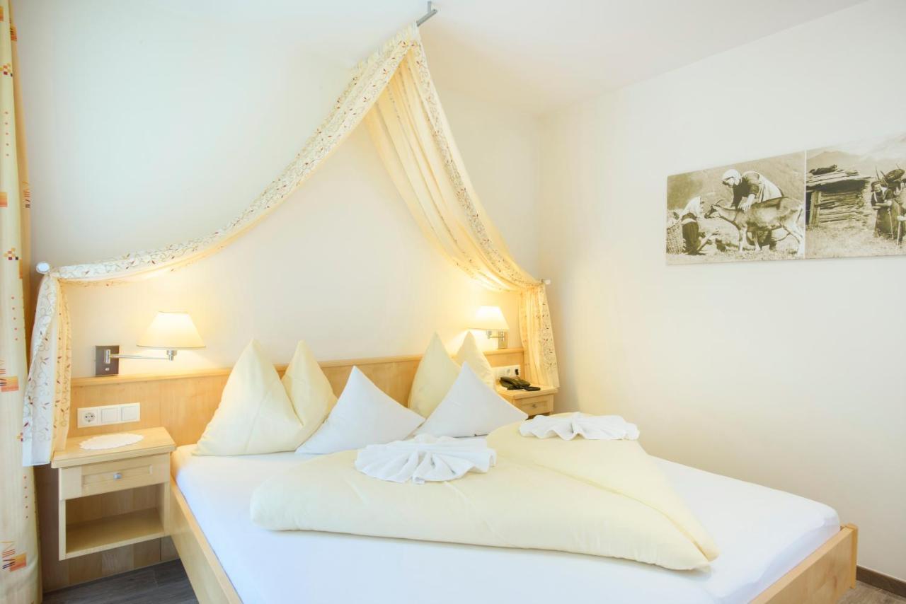 Hotel Silbertal Room photo