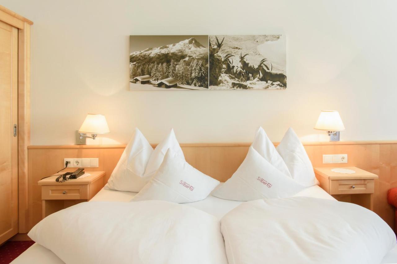 Hotel Silbertal Room photo
